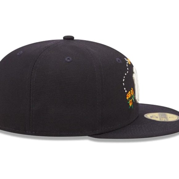 New Era New York Yankees Watercolor Floral 59FIFTY Fitted Hat Cap - Picture 13 of 15